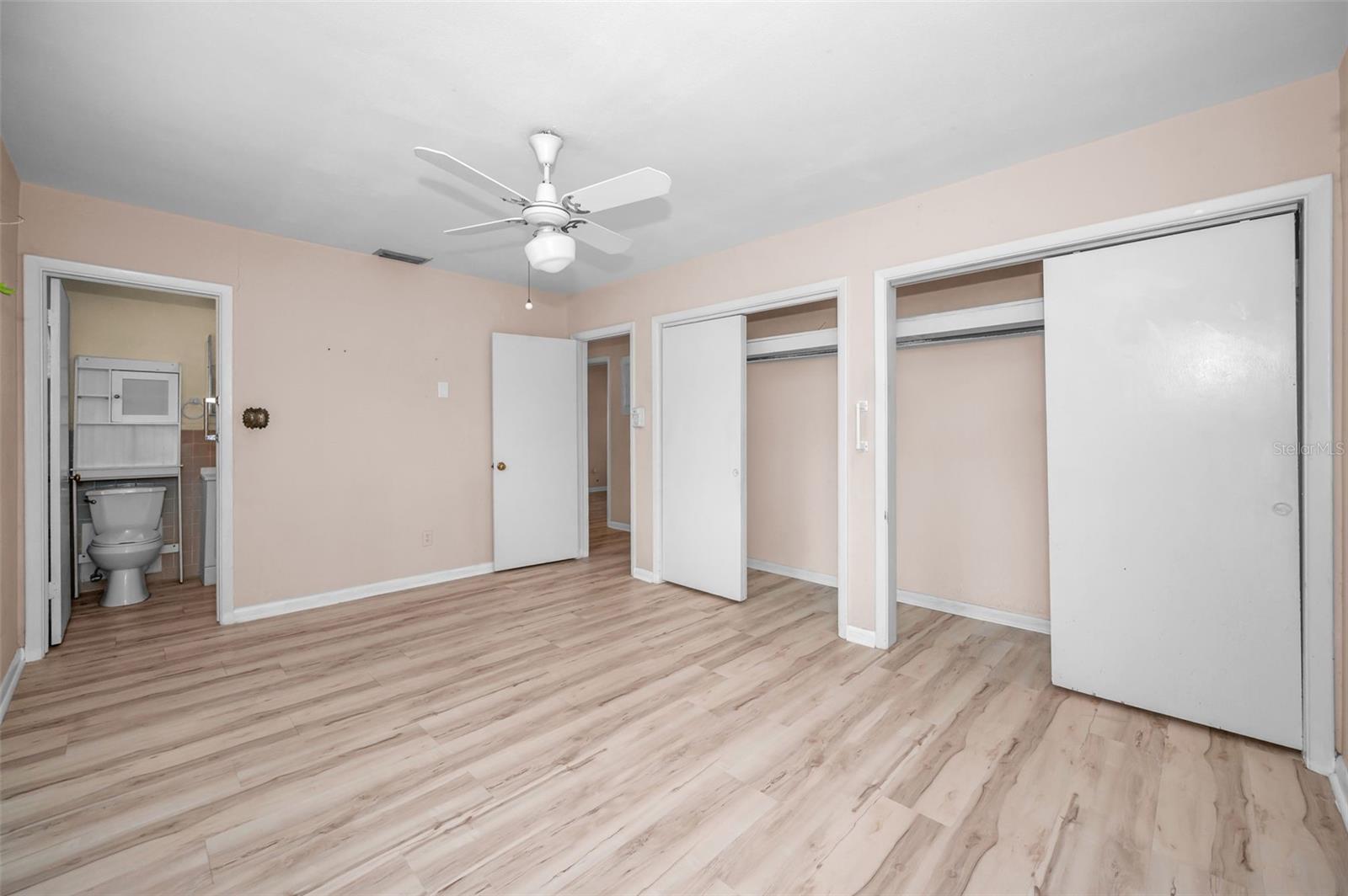 MAGNOLIA COURT - Residential