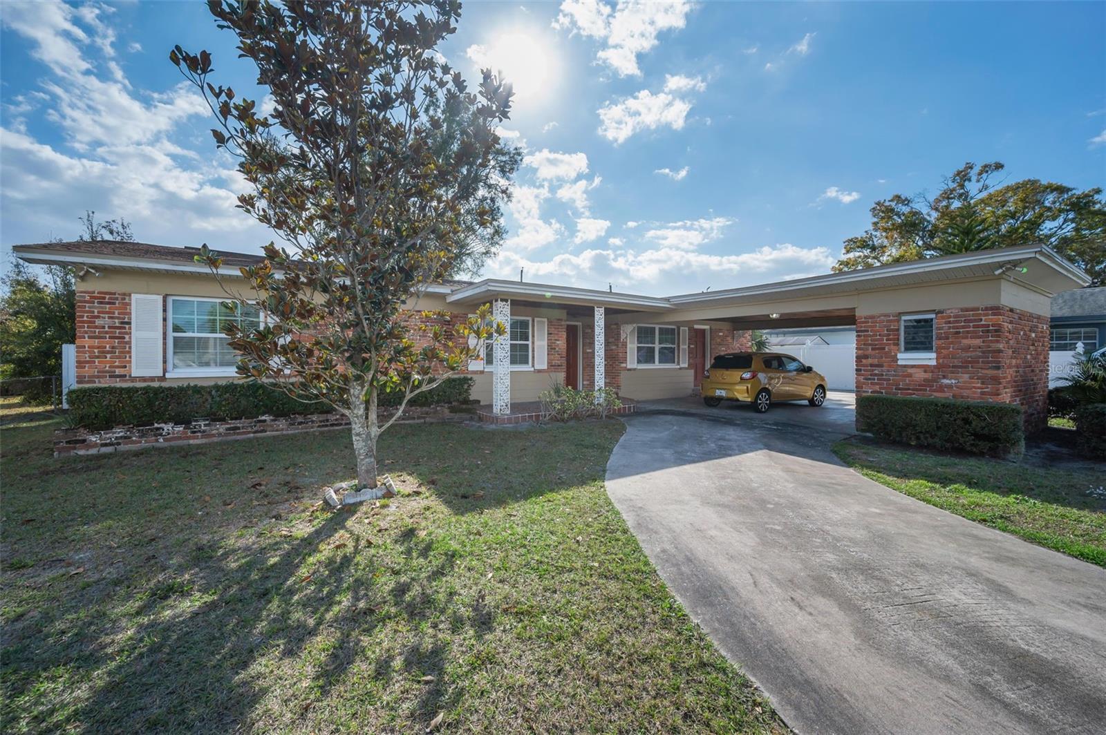 MAGNOLIA COURT - Residential