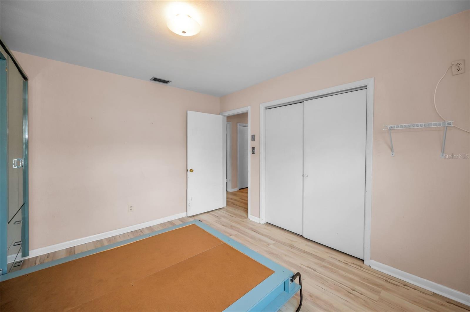 MAGNOLIA COURT - Residential