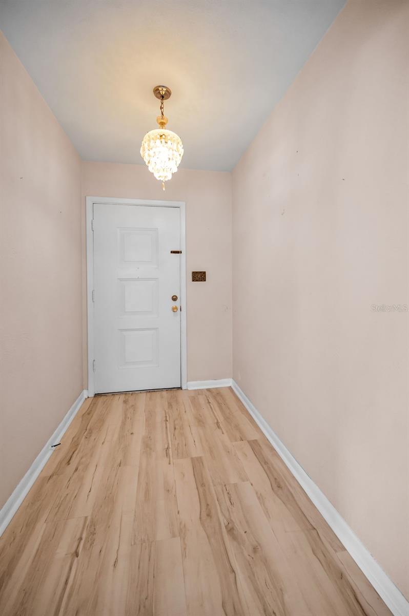 MAGNOLIA COURT - Residential