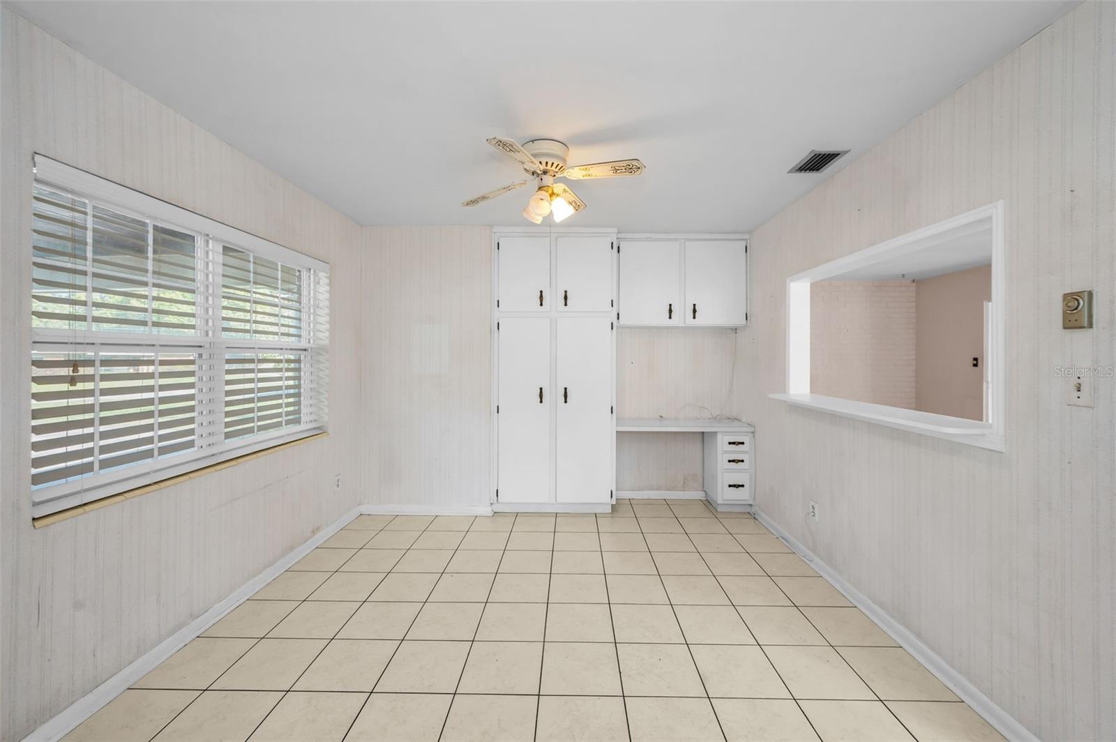 MAGNOLIA COURT - Residential