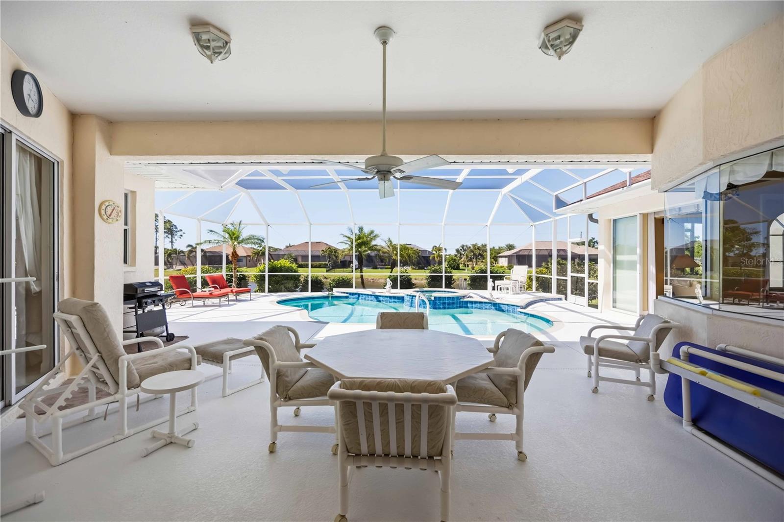 ROTONDA PINE VALLEY - Residential