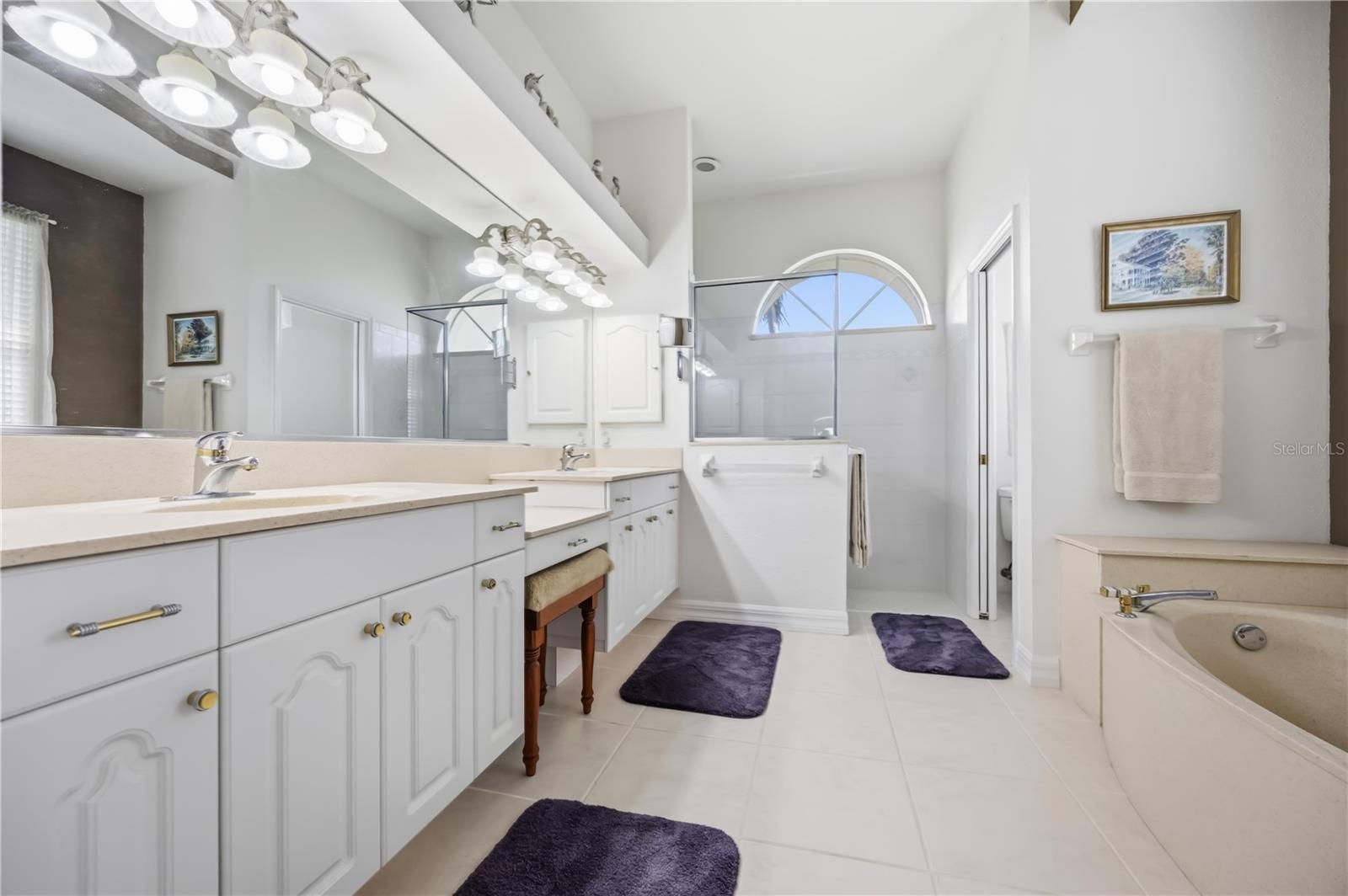 ROTONDA PINE VALLEY - Residential