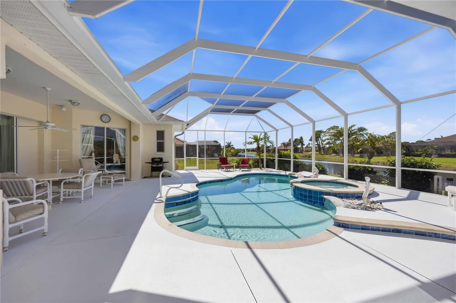 ROTONDA PINE VALLEY - Residential