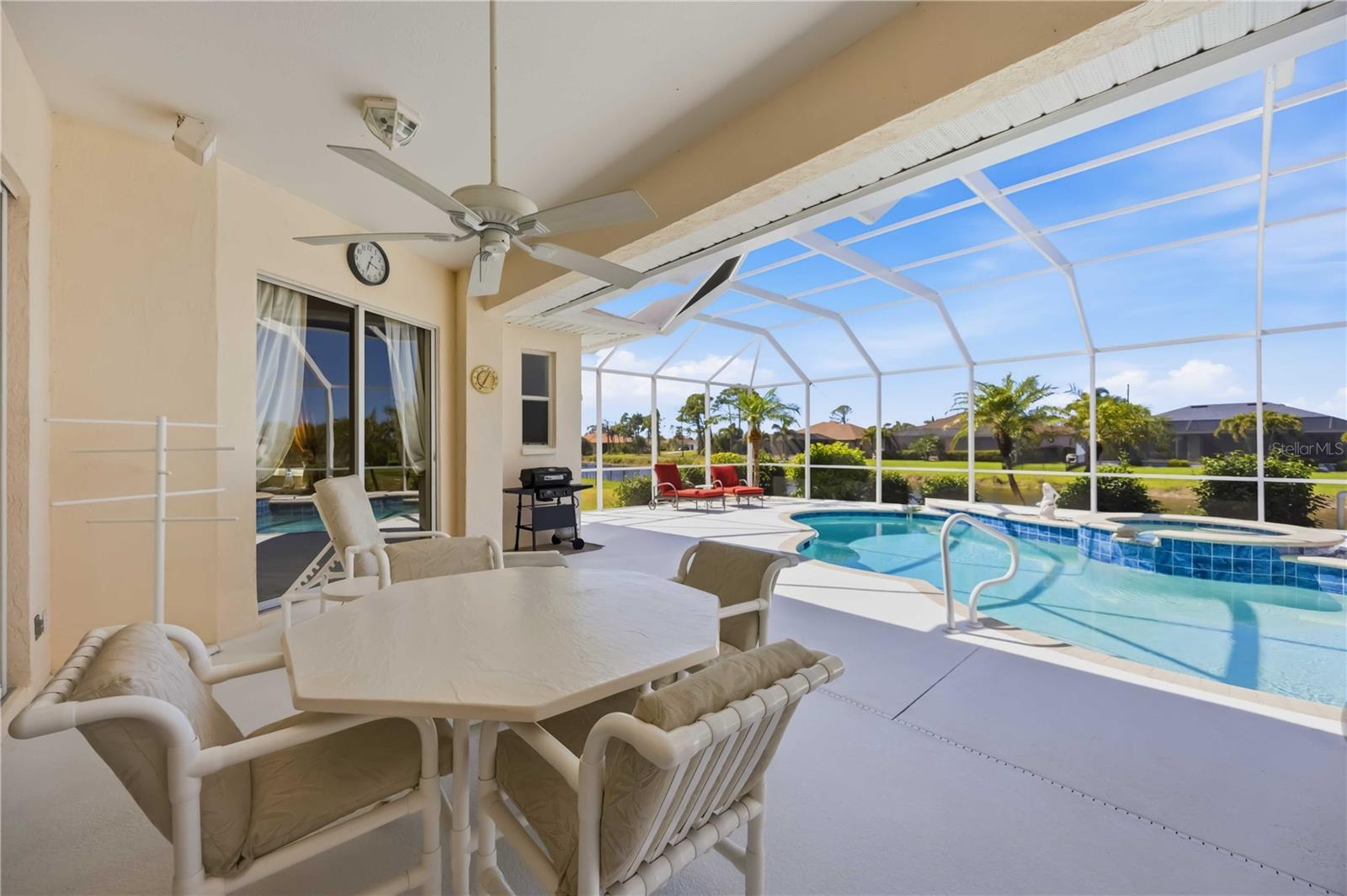 ROTONDA PINE VALLEY - Residential