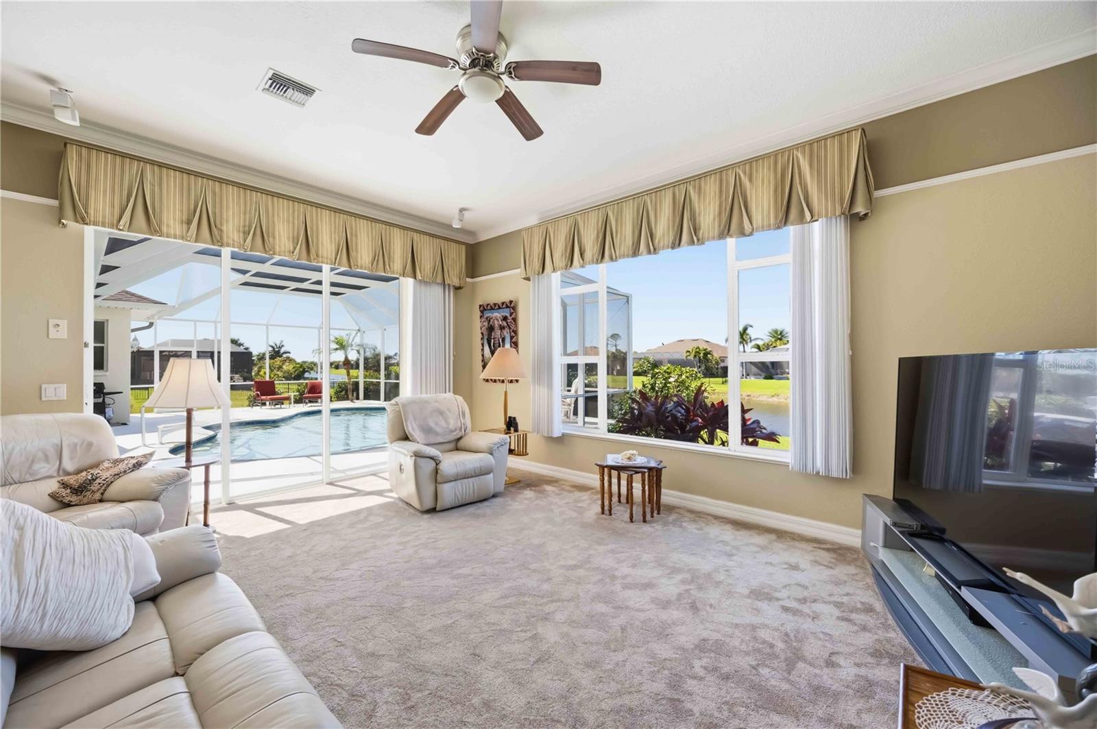 ROTONDA PINE VALLEY - Residential