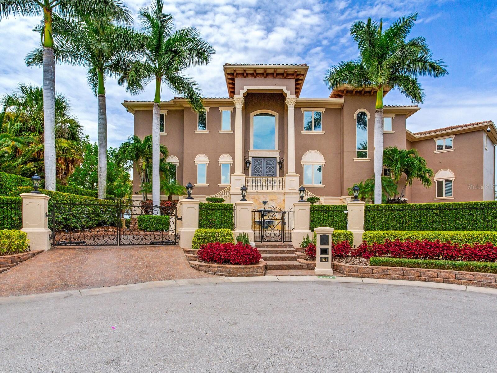 SUNSET PARK ISLES UNIT NO 1 - Residential