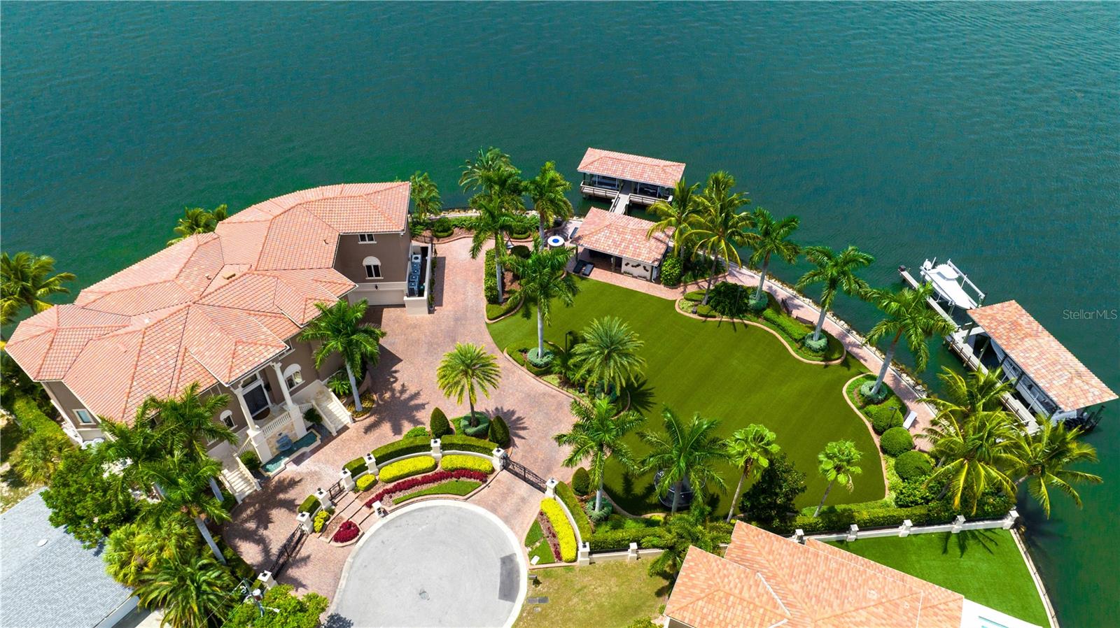 SUNSET PARK ISLES UNIT NO 1 - Residential