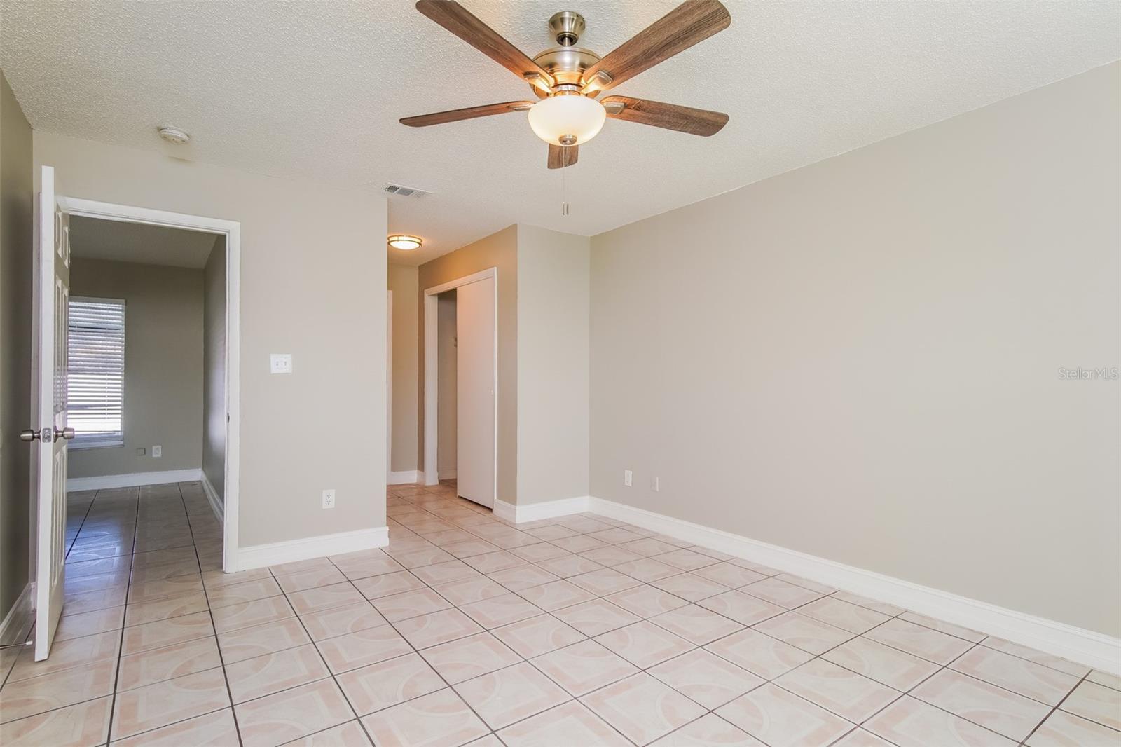 PEPPER MILL SEC 3 - Residential Lease