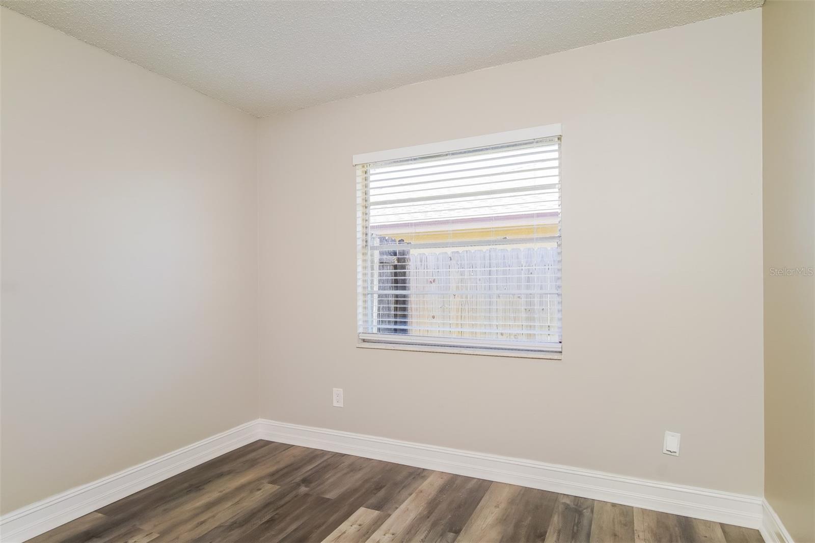 PEPPER MILL SEC 3 - Residential Lease