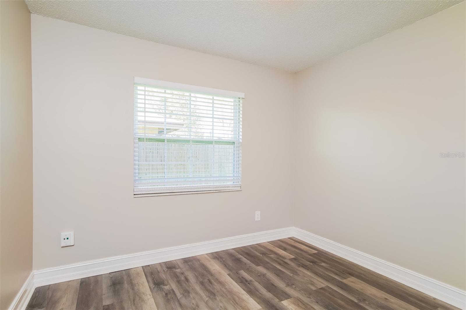 PEPPER MILL SEC 3 - Residential Lease