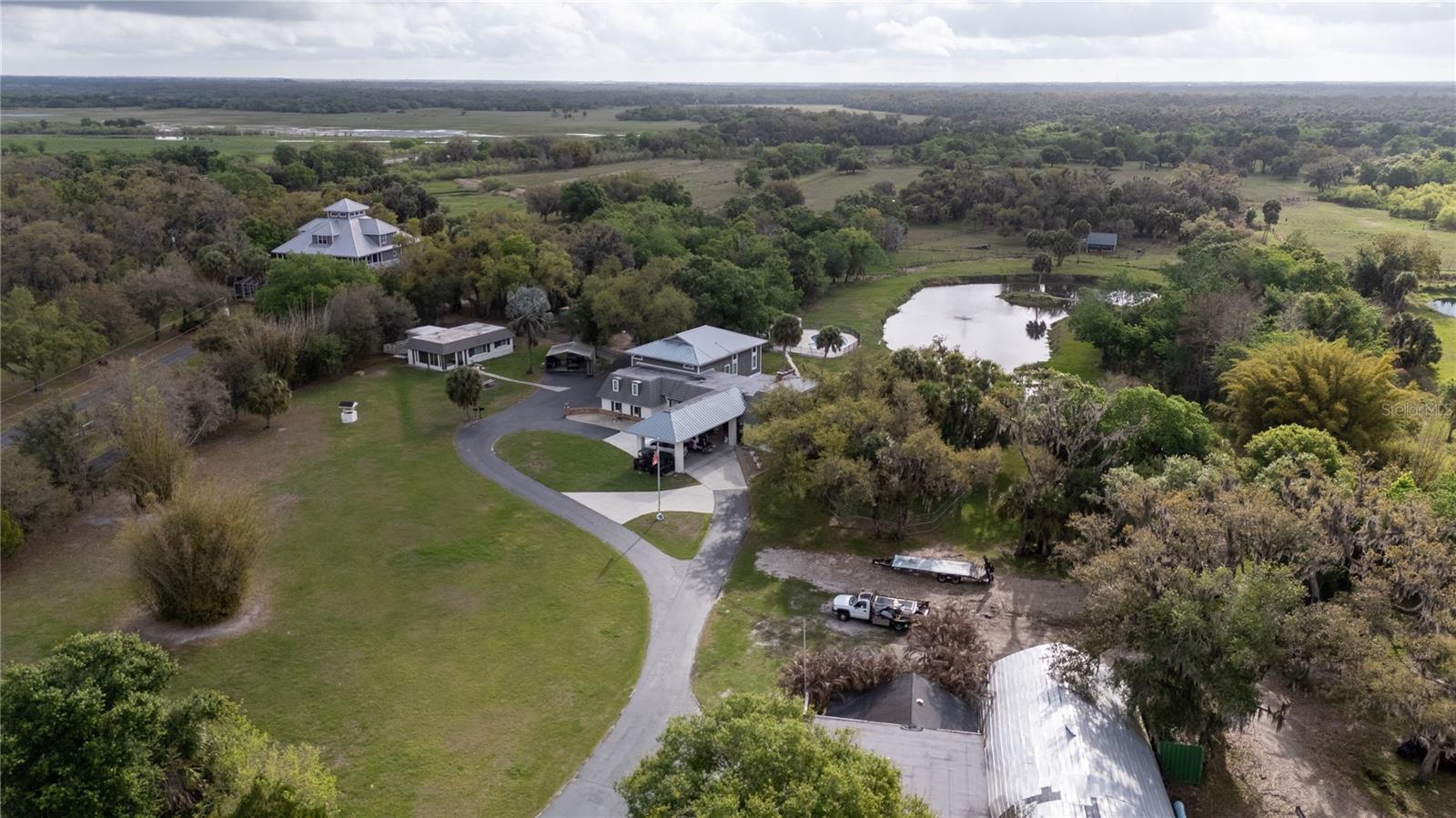 HIDDEN RIVER - Residential