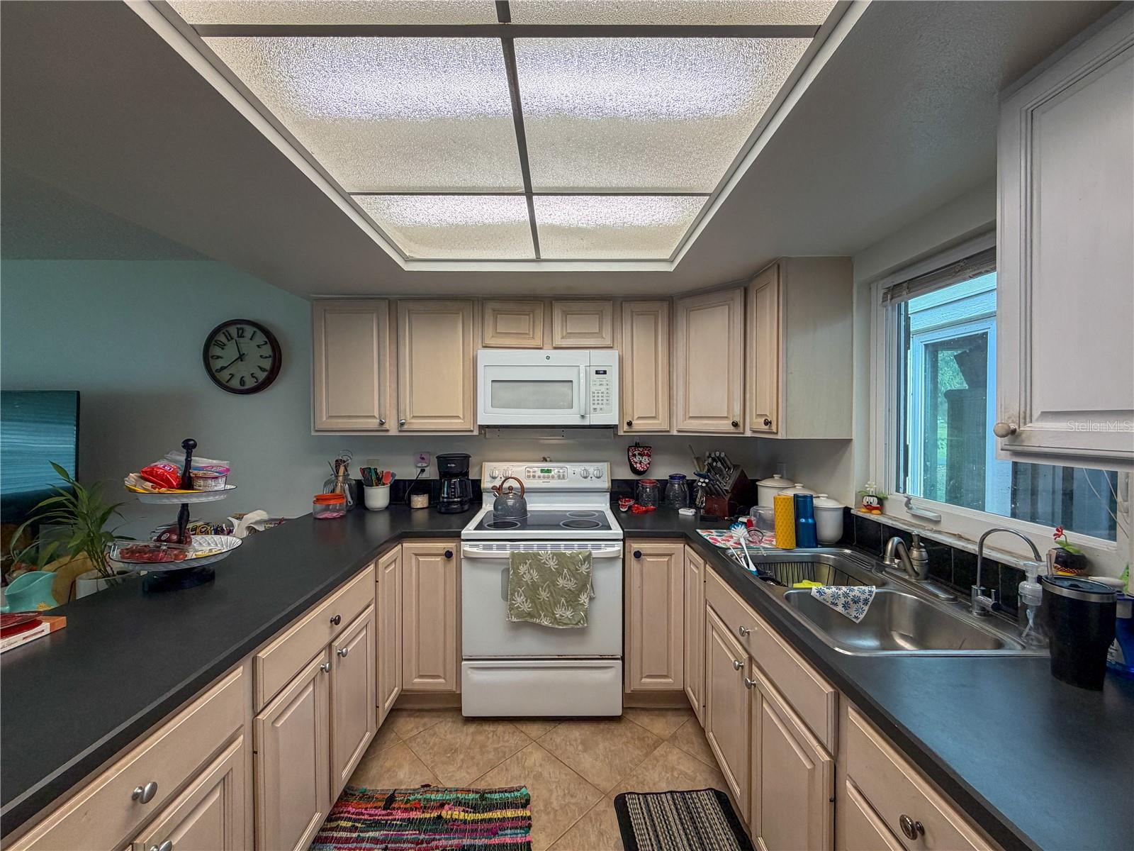 HIDDEN RIVER - Residential