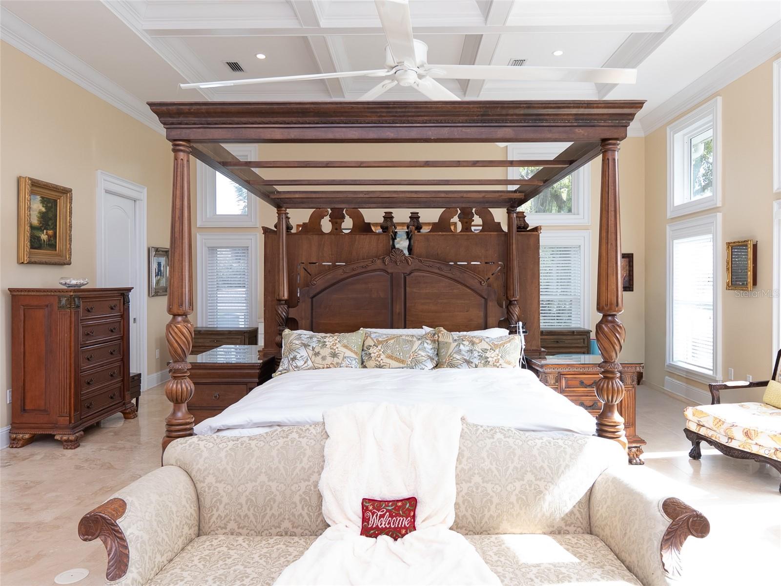 HIDDEN RIVER - Residential