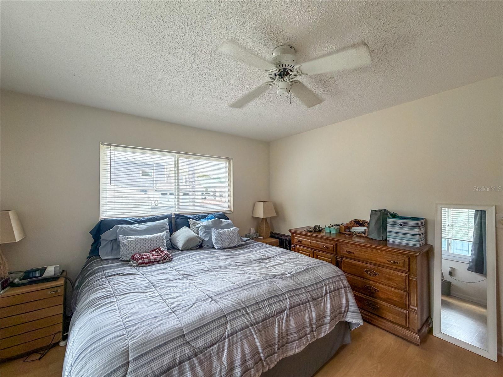 HIDDEN RIVER - Residential