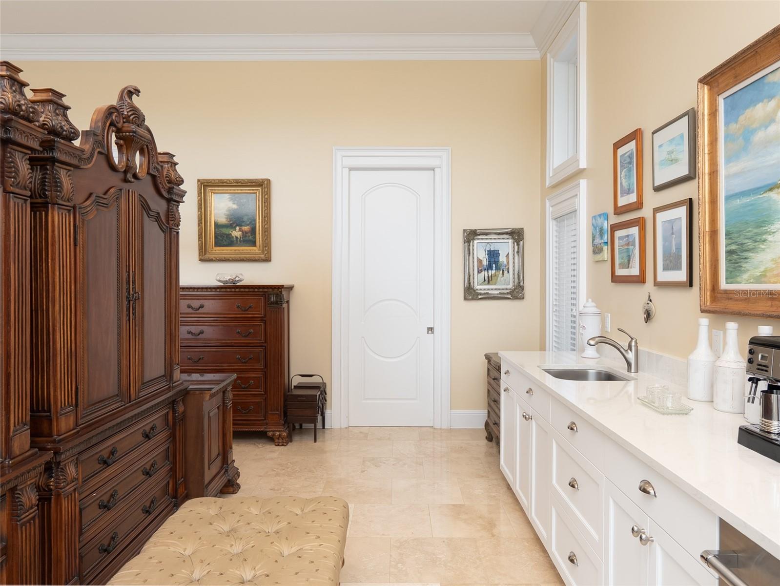 HIDDEN RIVER - Residential