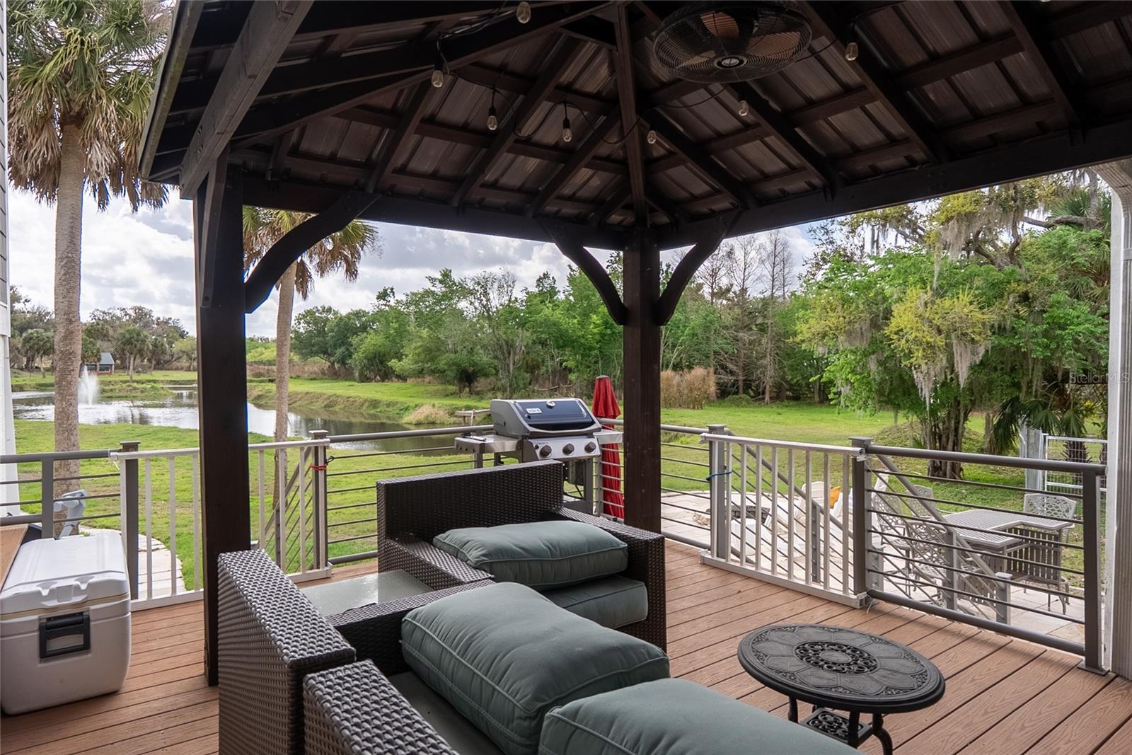 HIDDEN RIVER - Residential