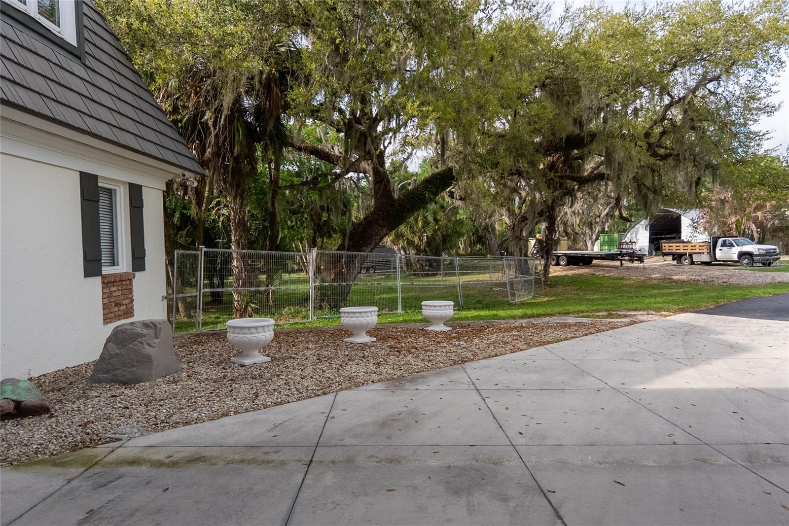 HIDDEN RIVER - Residential