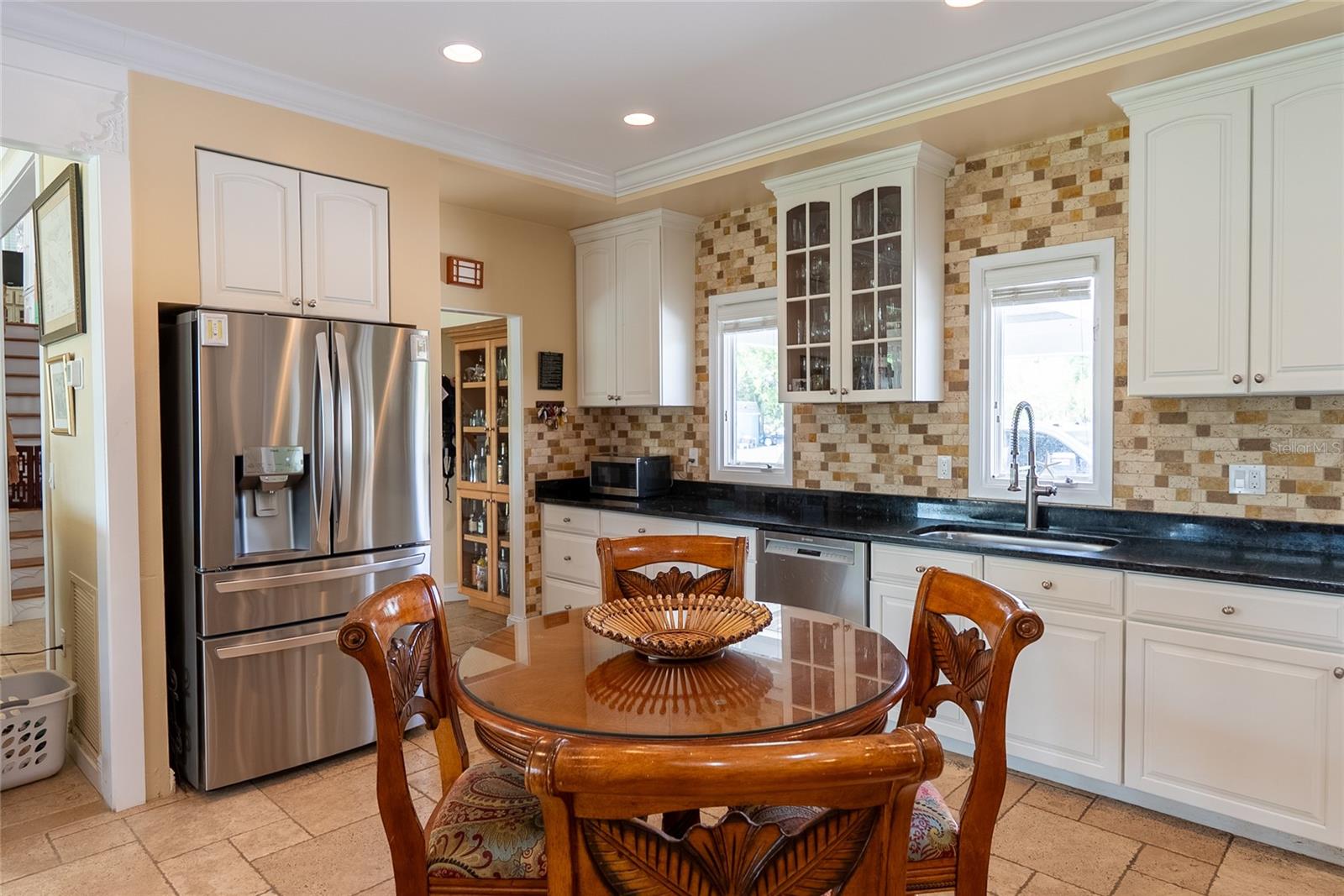 HIDDEN RIVER - Residential