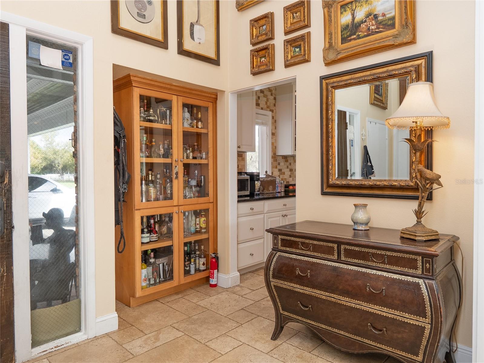 HIDDEN RIVER - Residential