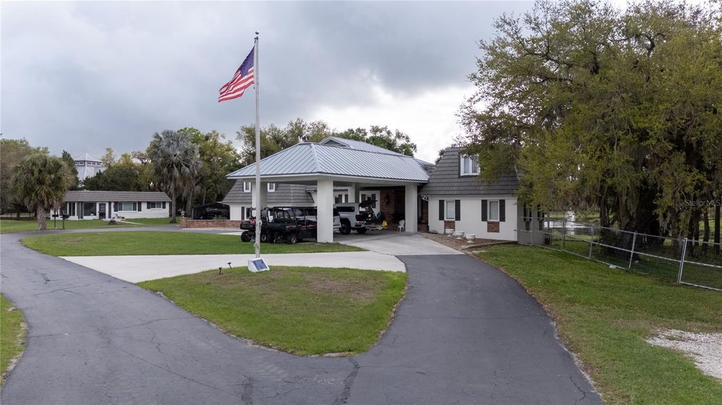 Photo of 4610 Hidden River Road, Sarasota, FL 34240 (MLS # C7523494)