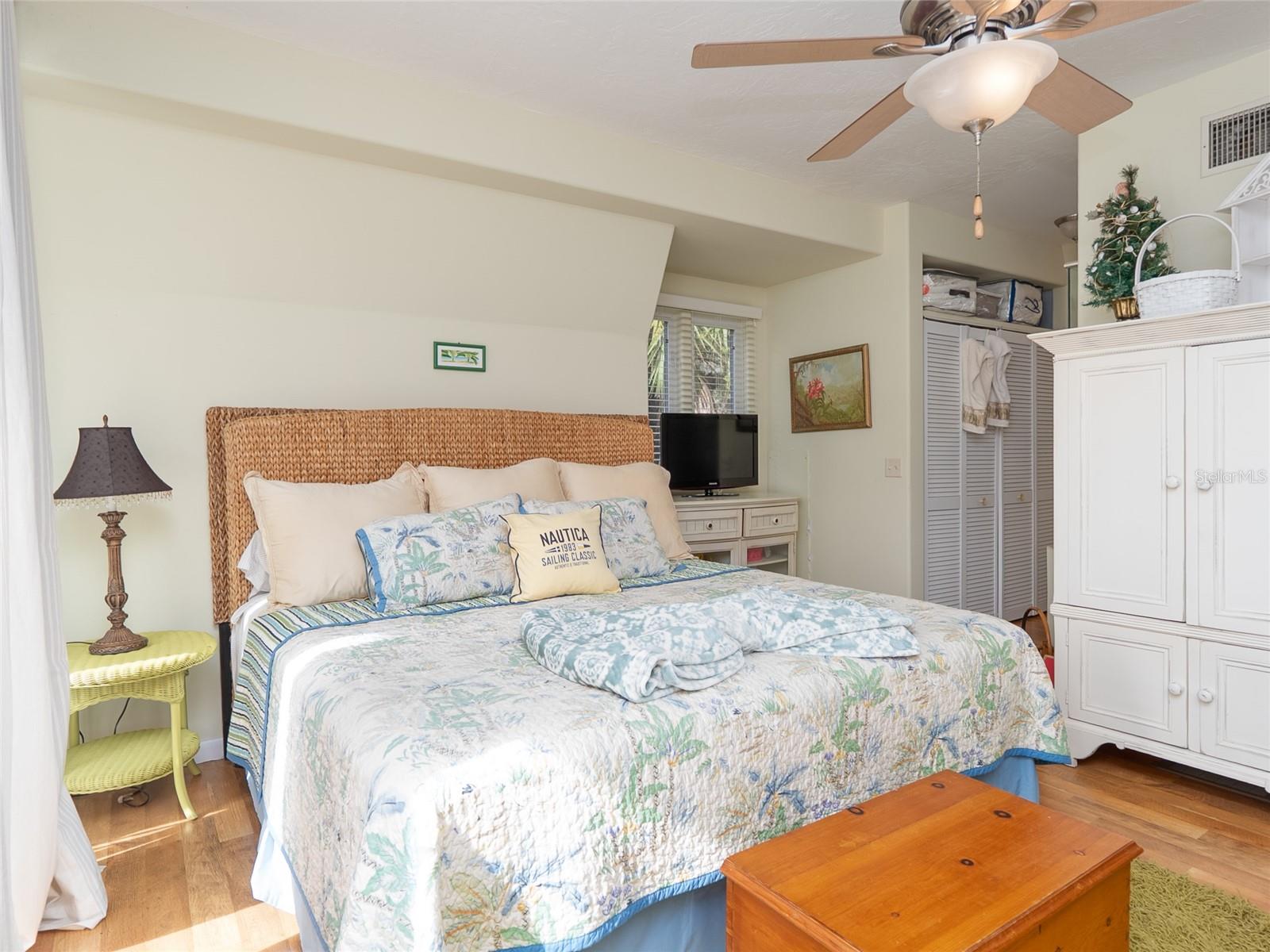 HIDDEN RIVER - Residential