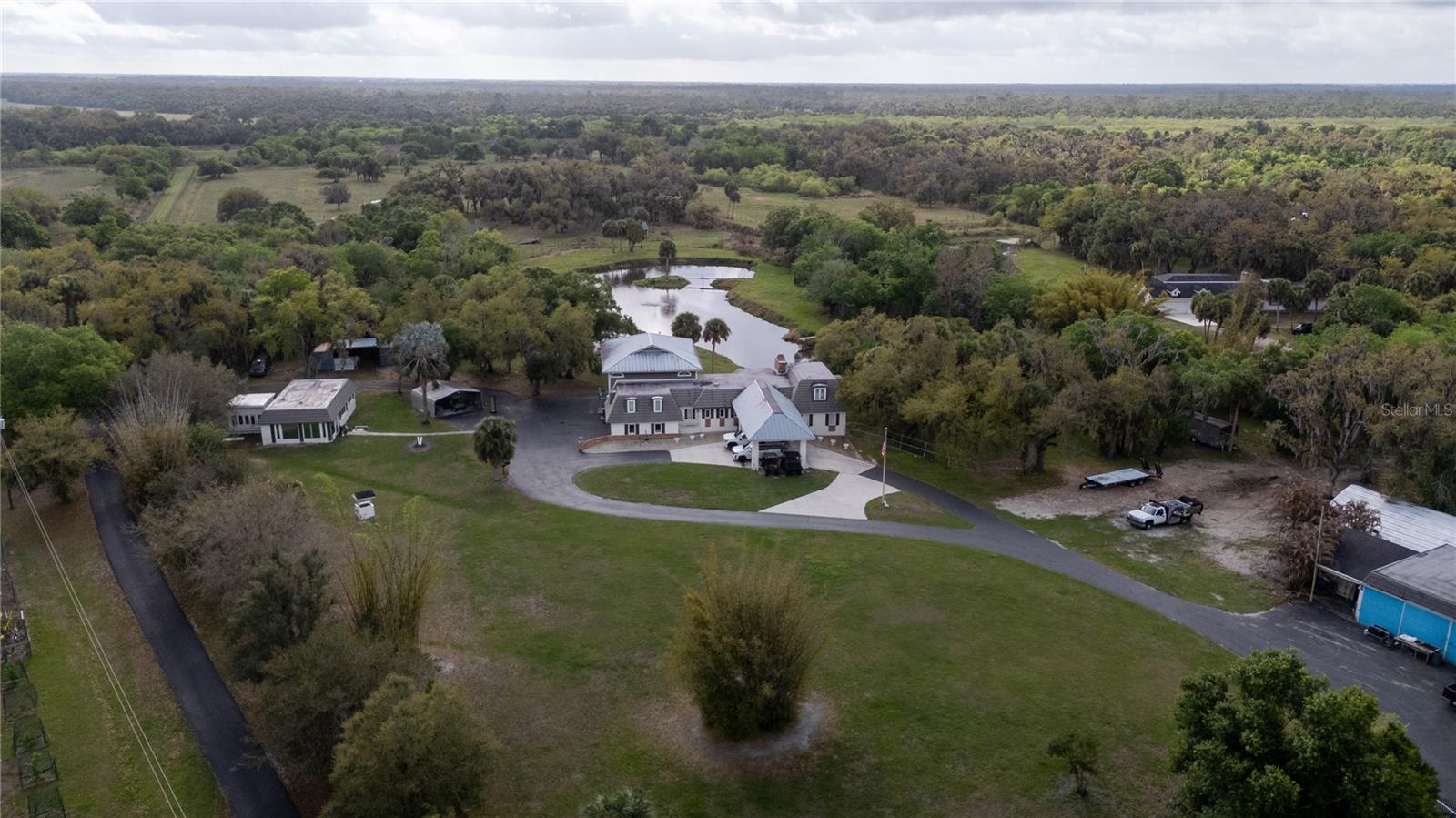 HIDDEN RIVER - Residential