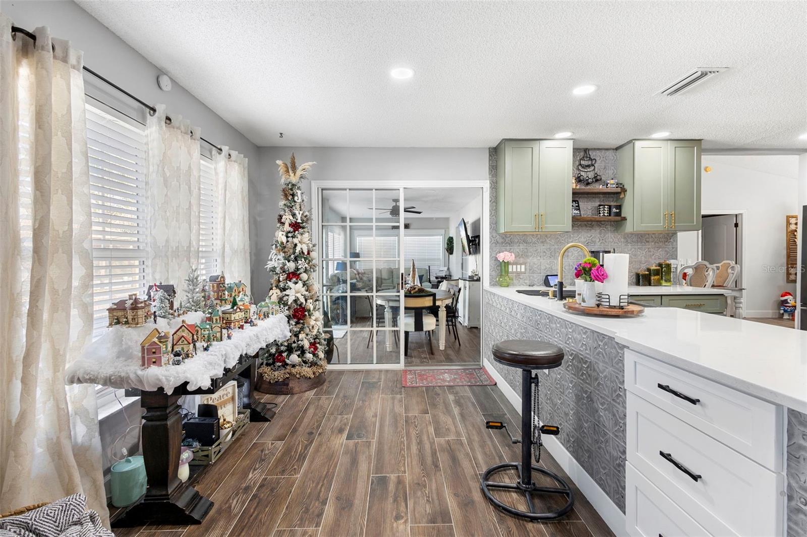 DELTONA LAKES UNIT 53 - Residential