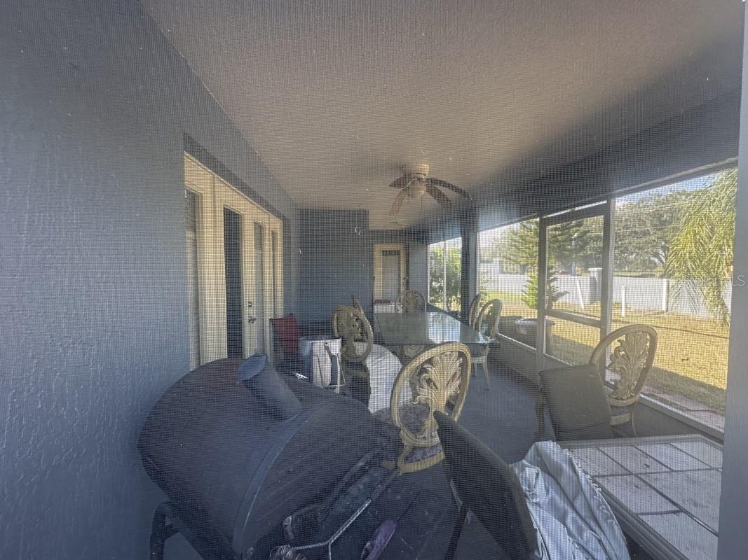 GARDENS PH 01 - Residential