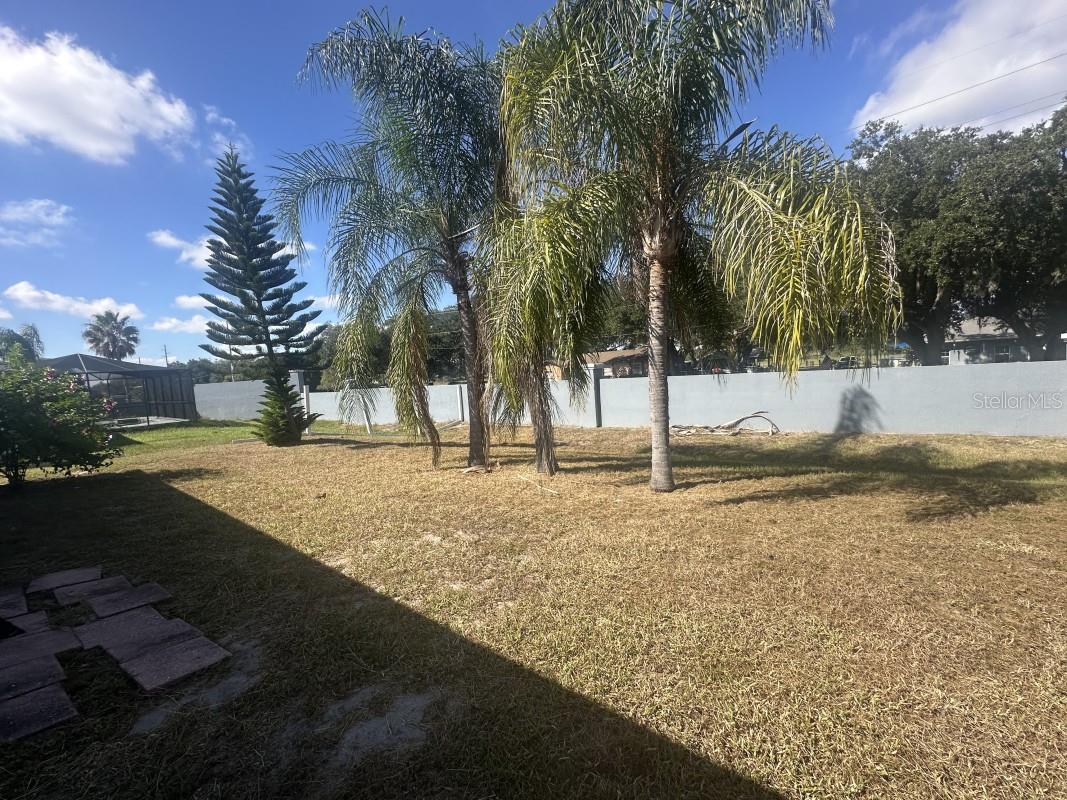 GARDENS PH 01 - Residential