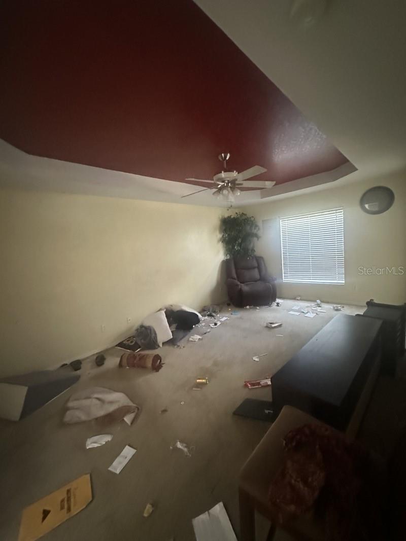 GARDENS PH 01 - Residential