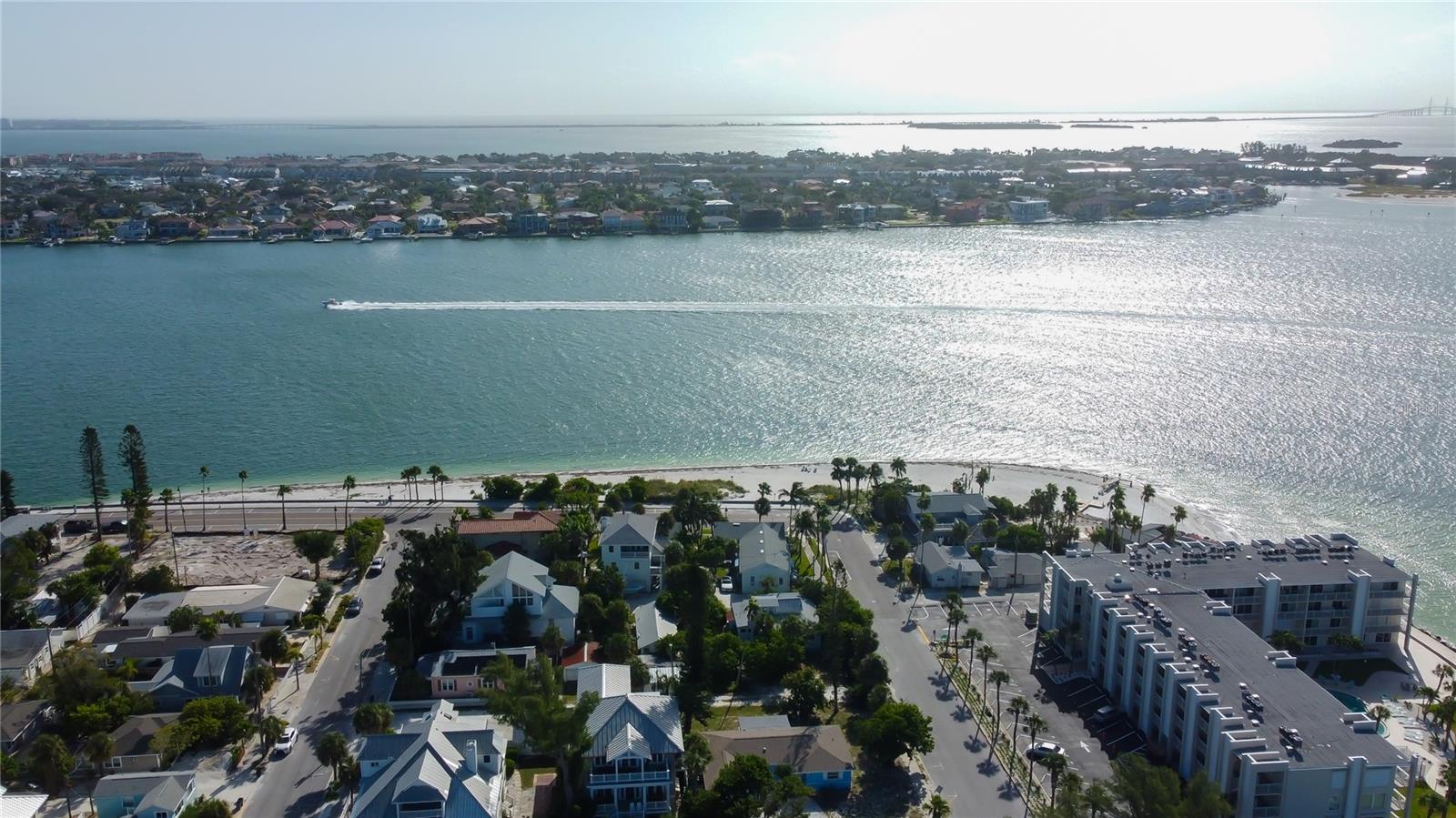 MOREY BEACH - Residential