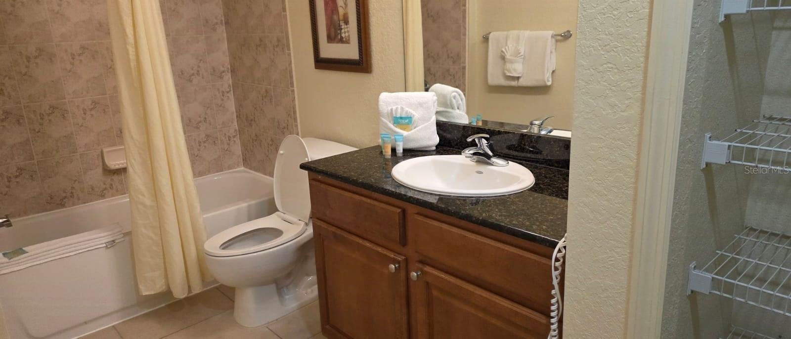 LAKE BUENA VISTA RESORT VILLAGE 4 CONDO - Residential