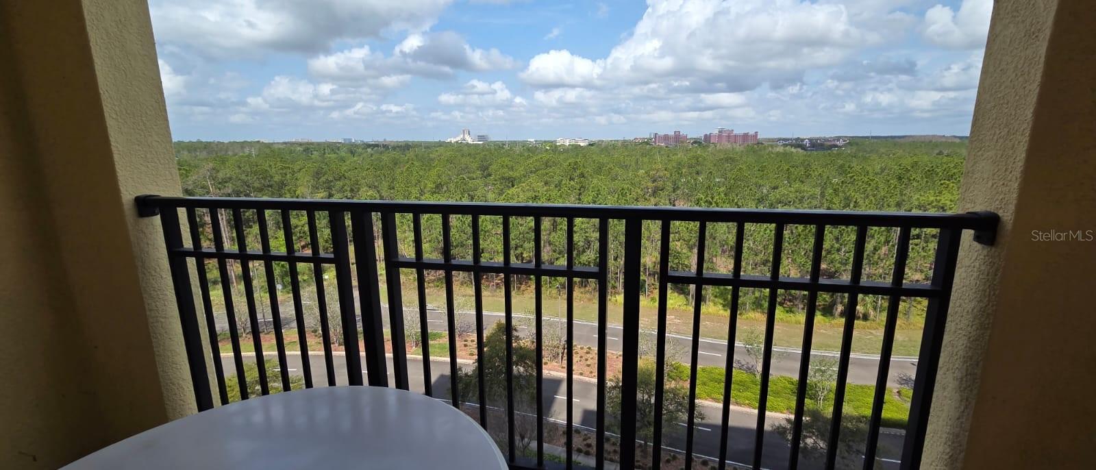 LAKE BUENA VISTA RESORT VILLAGE 4 CONDO - Residential