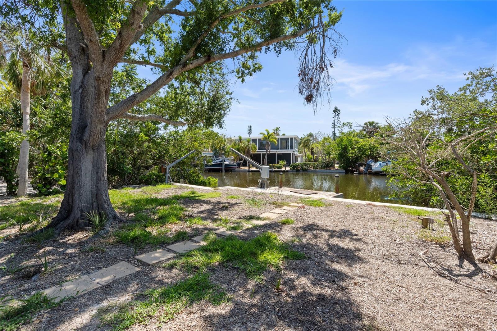 SARASOTA BEACH - Residential