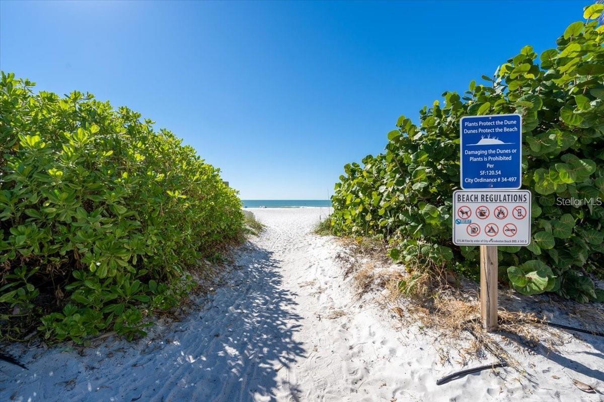 SARASOTA BEACH - Residential