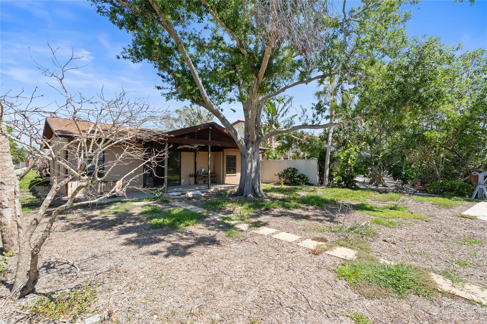 SARASOTA BEACH - Residential