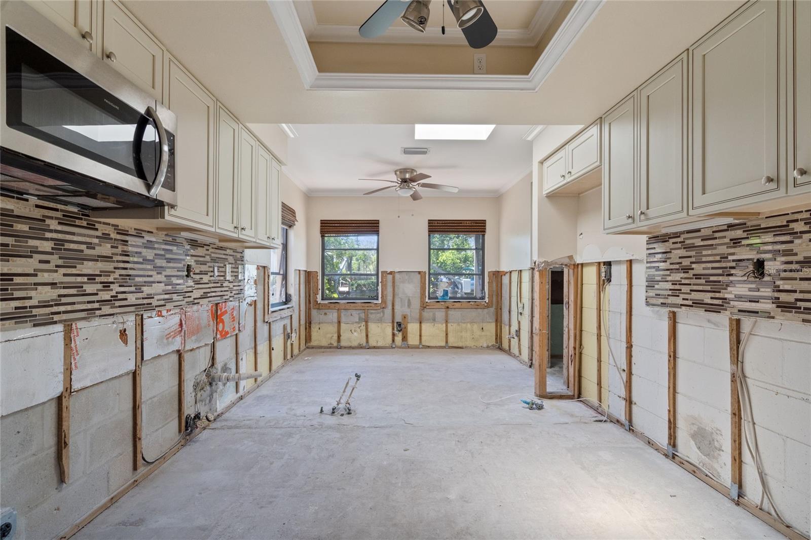 SARASOTA BEACH - Residential