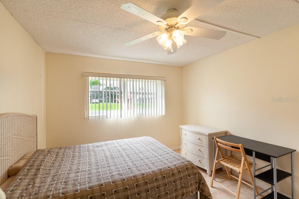 River Place 01 Hundred Condo - Residential