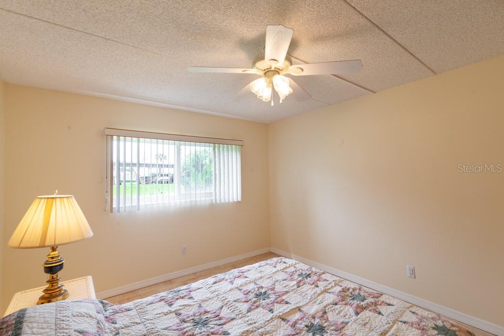 River Place 01 Hundred Condo - Residential