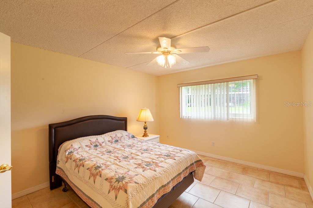 River Place 01 Hundred Condo - Residential