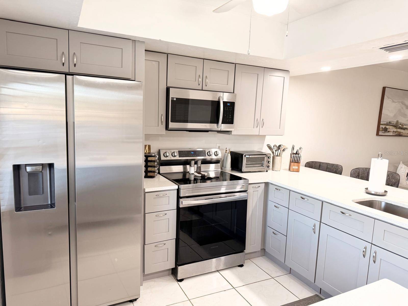 PARKWAY VILLAGE CONDO - Residential