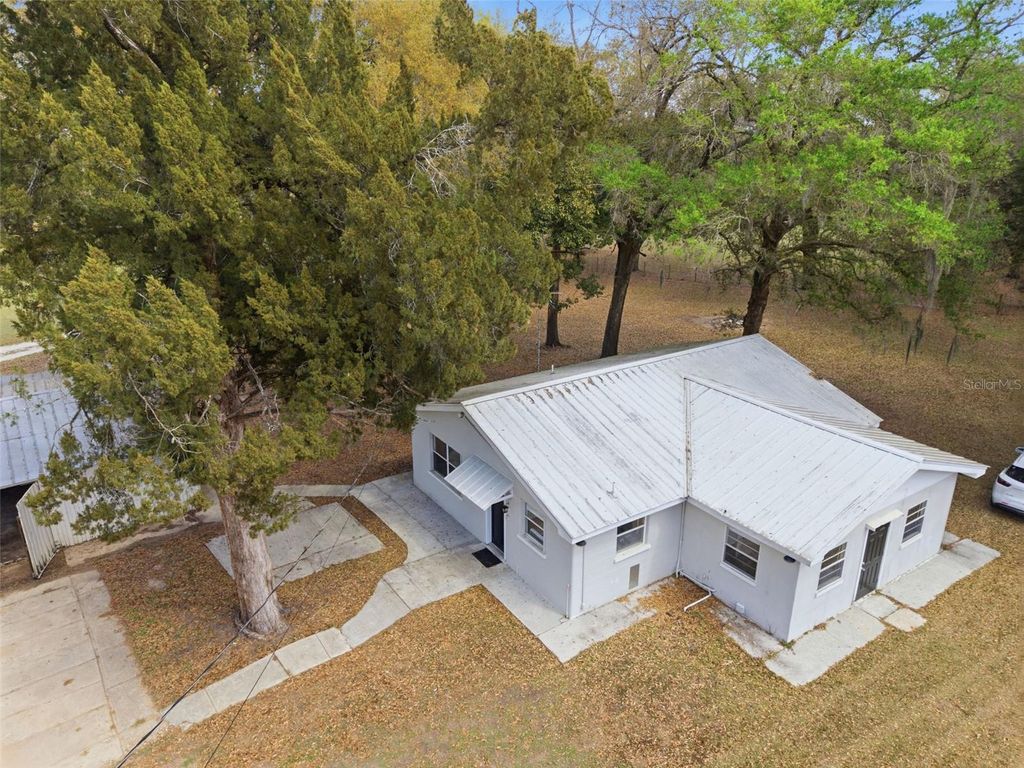 Photo of 9242 Us Highway 98, Dade City, FL 33525 (MLS # TB8485853)