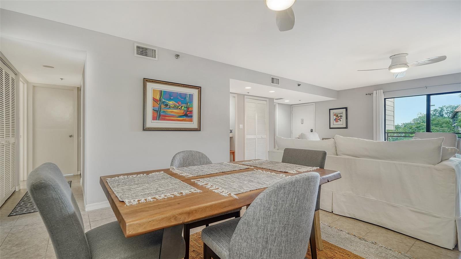 HUDSON OAKS - Residential Lease