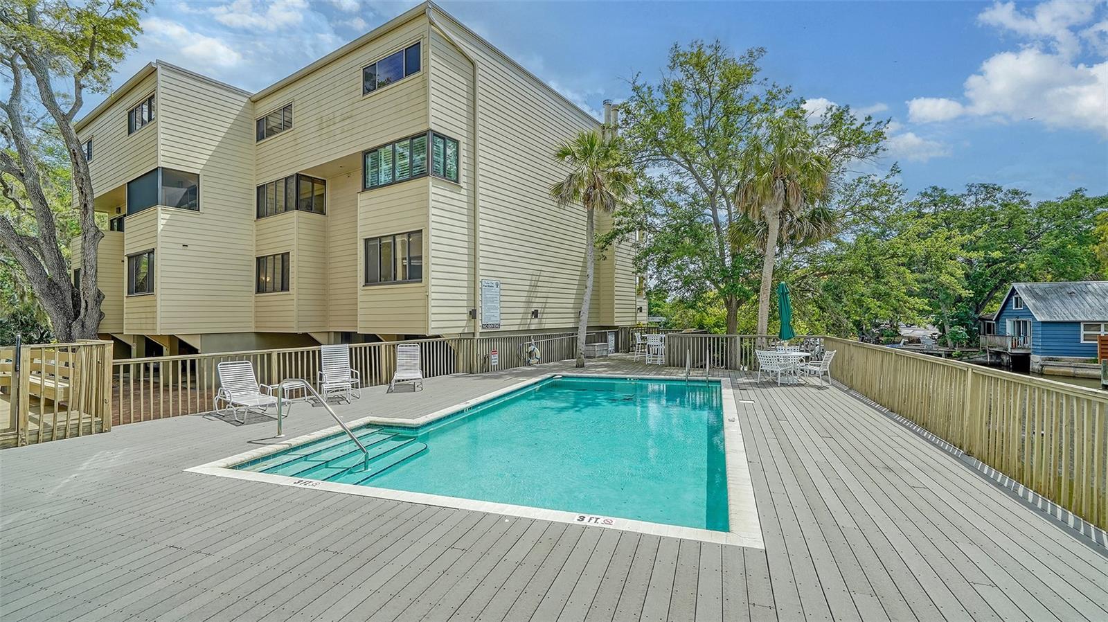 HUDSON OAKS - Residential Lease