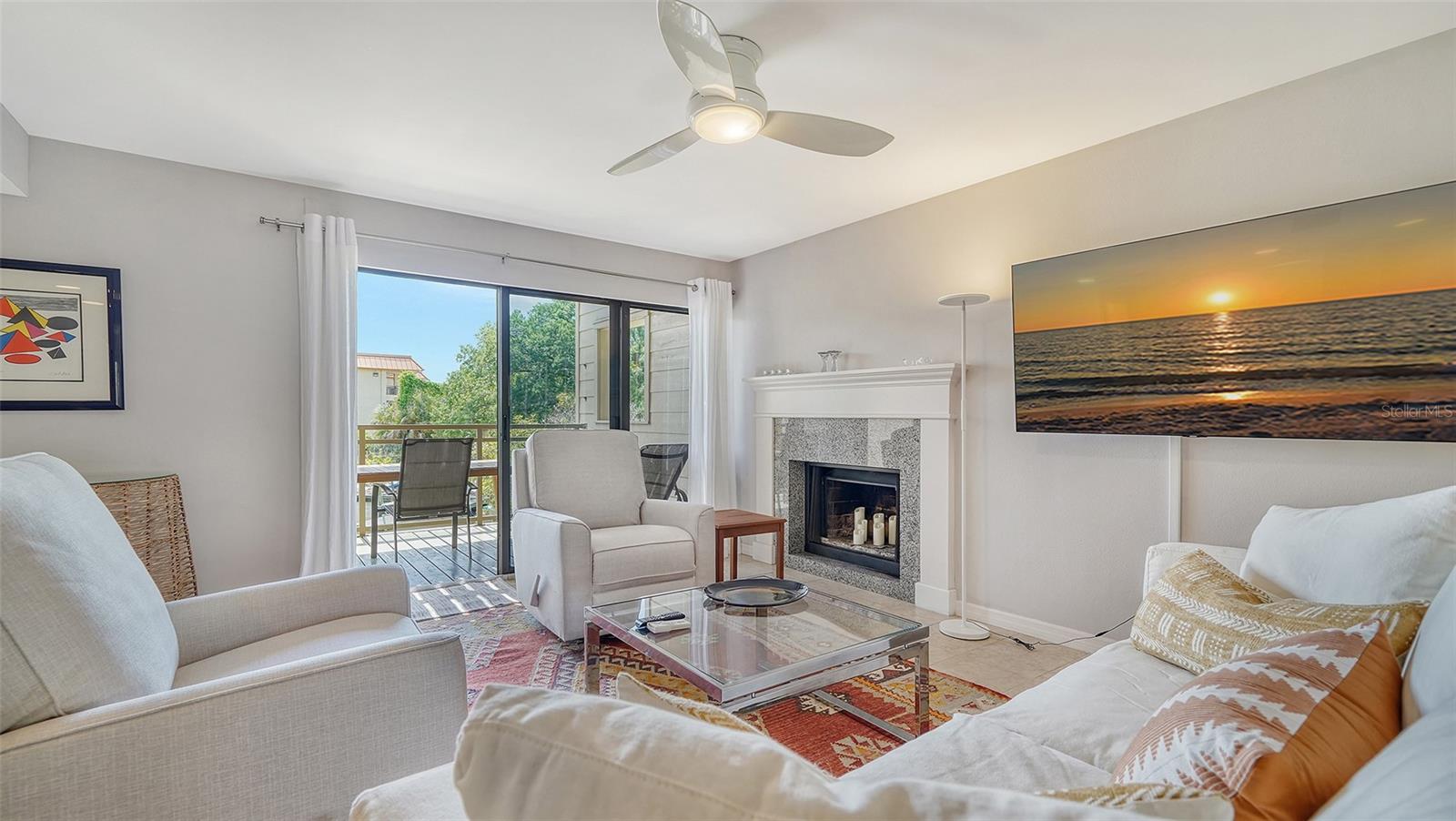 HUDSON OAKS - Residential Lease