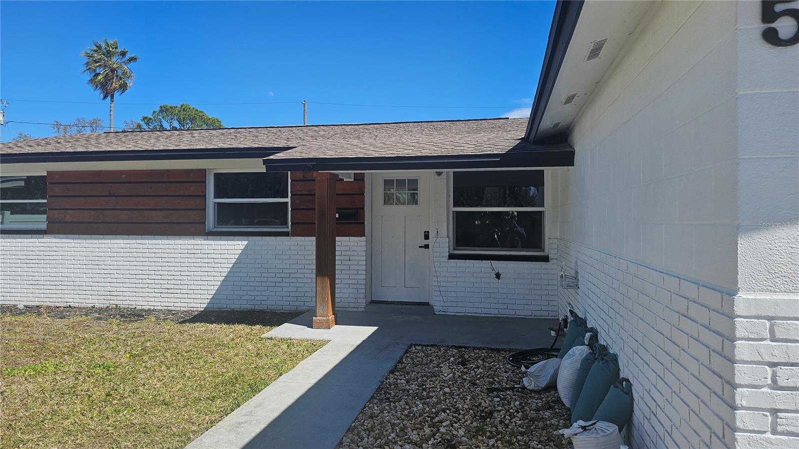 5519 DENVER STREET NE