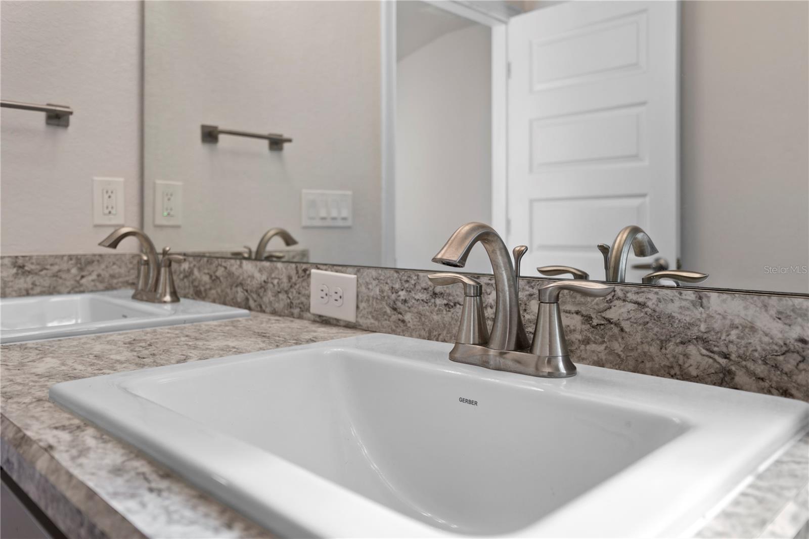 VILLAMAR PH 2 - Residential Lease