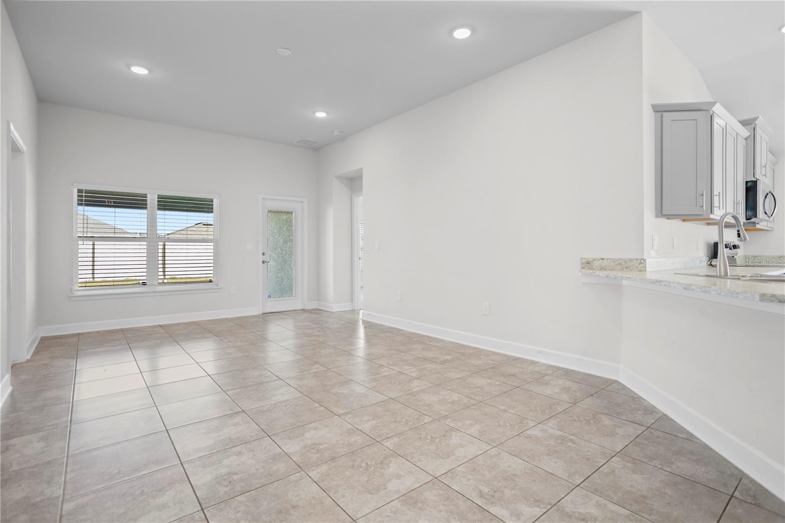 VILLAMAR PH 2 - Residential Lease