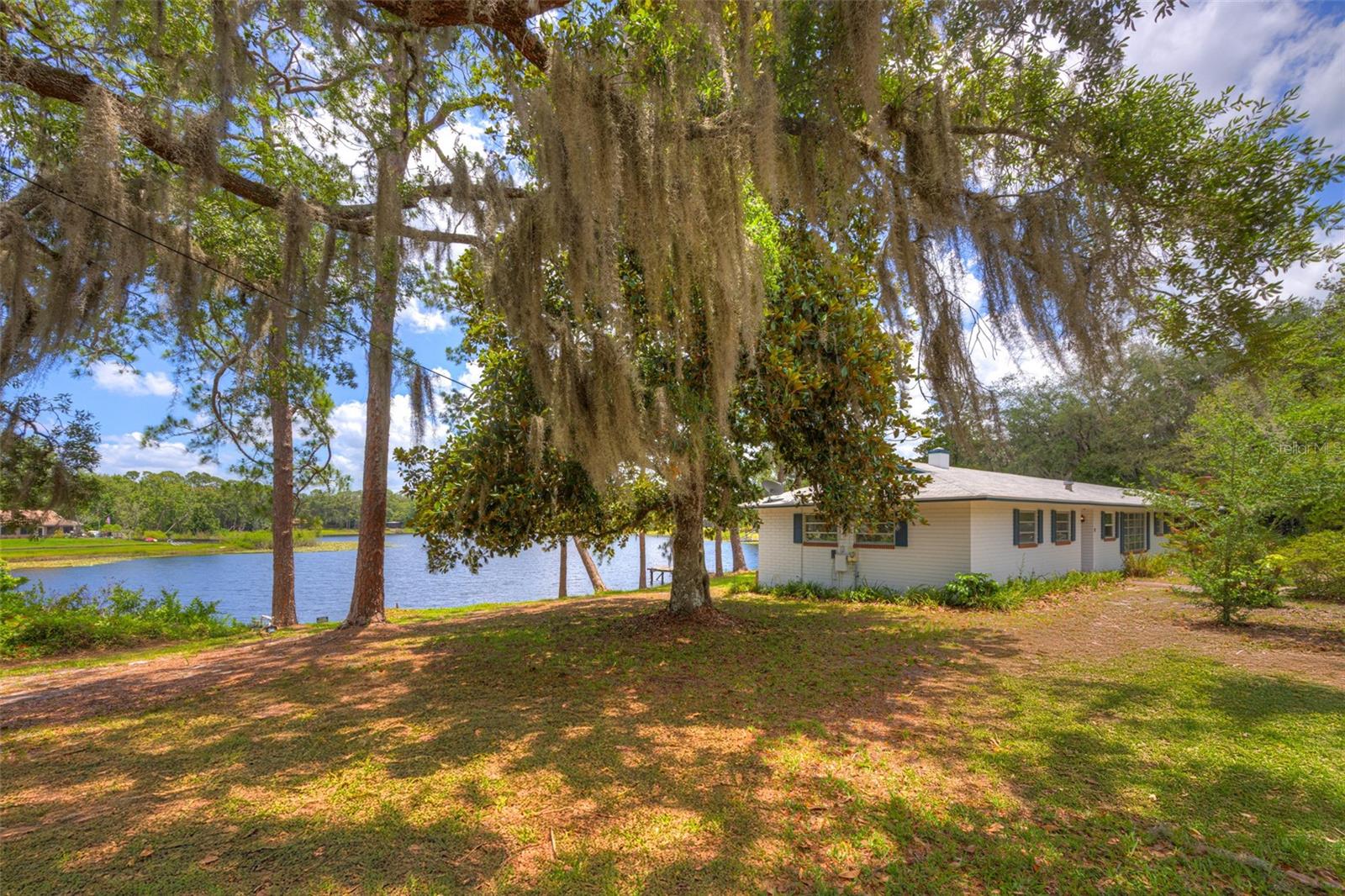 33 WILLOW LANE